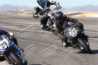 media/Dec-07-2025-CVMA (Sun) [[3e7d2de5dc]]/Race 7-Formula Lightweight Twins Shootout/